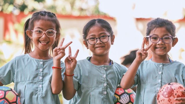 Eye care mission – Happy Chandara – Pour Les Yeux Du Monde