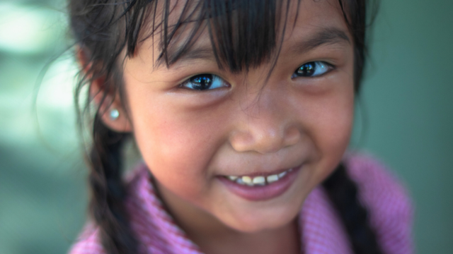 Year-end donation appeal – Toutes à l’école – Happy Chandara