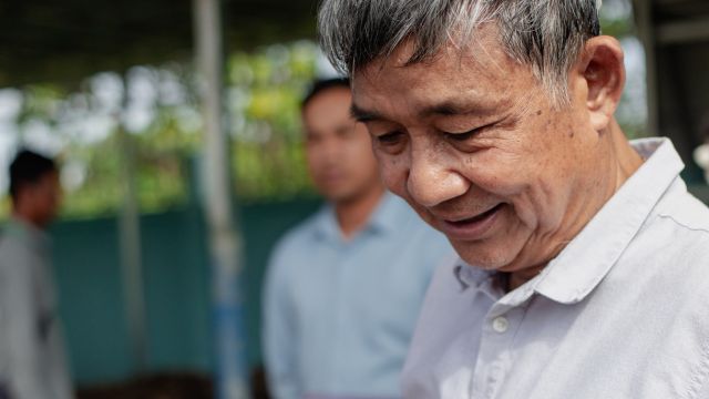 Waste management workshop teams – Happy Chandara campus – Toutes à l’école