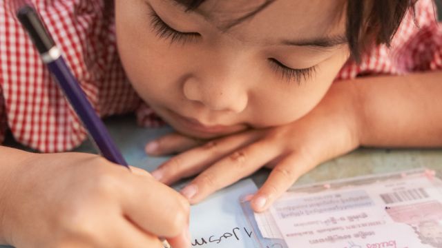 Arrondi solidaire en magasin Sephora – Toutes à l’école – campus Happy Chandara